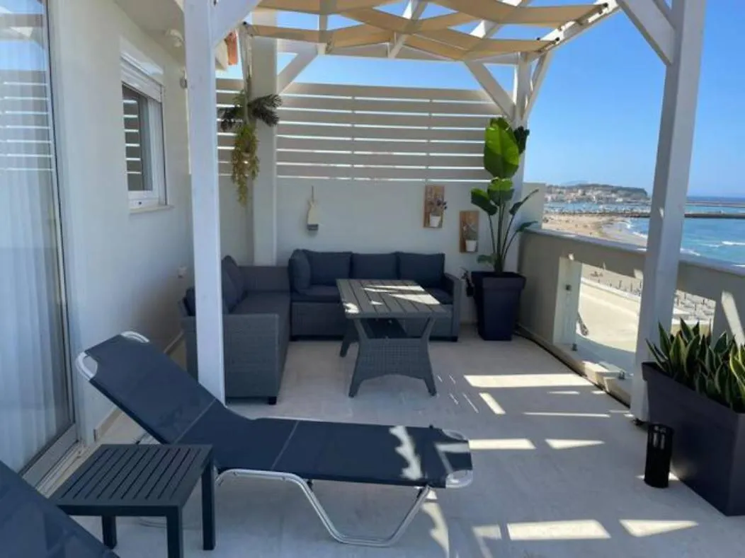 Nathalie'S Beachfront Apartment Rethymno
